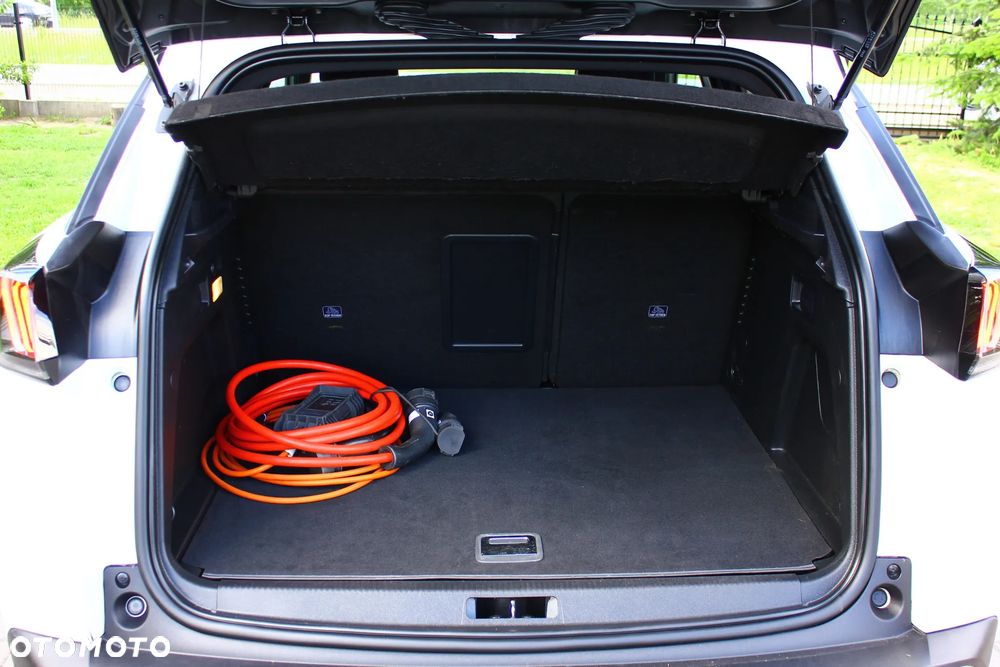 Peugeot 3008 225 e-EAT8 Allure - 34