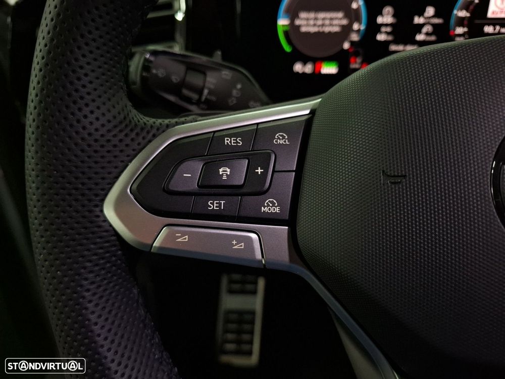 VW Tiguan 1.5 TSI eHybrid R-Line DSG - 15