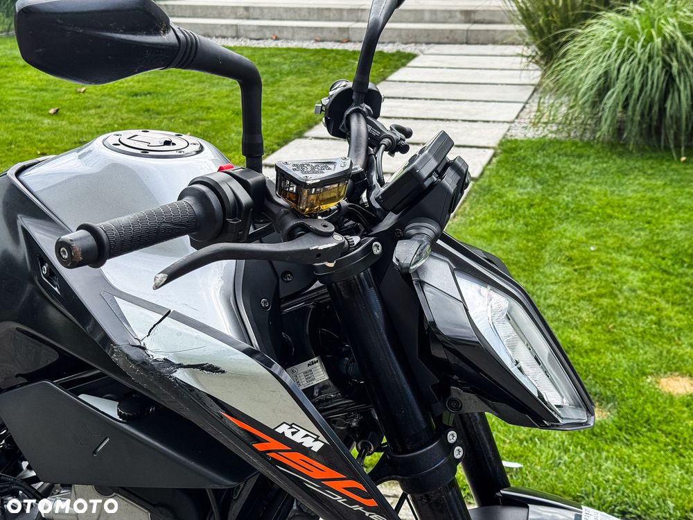 KTM Duke 790 - 29