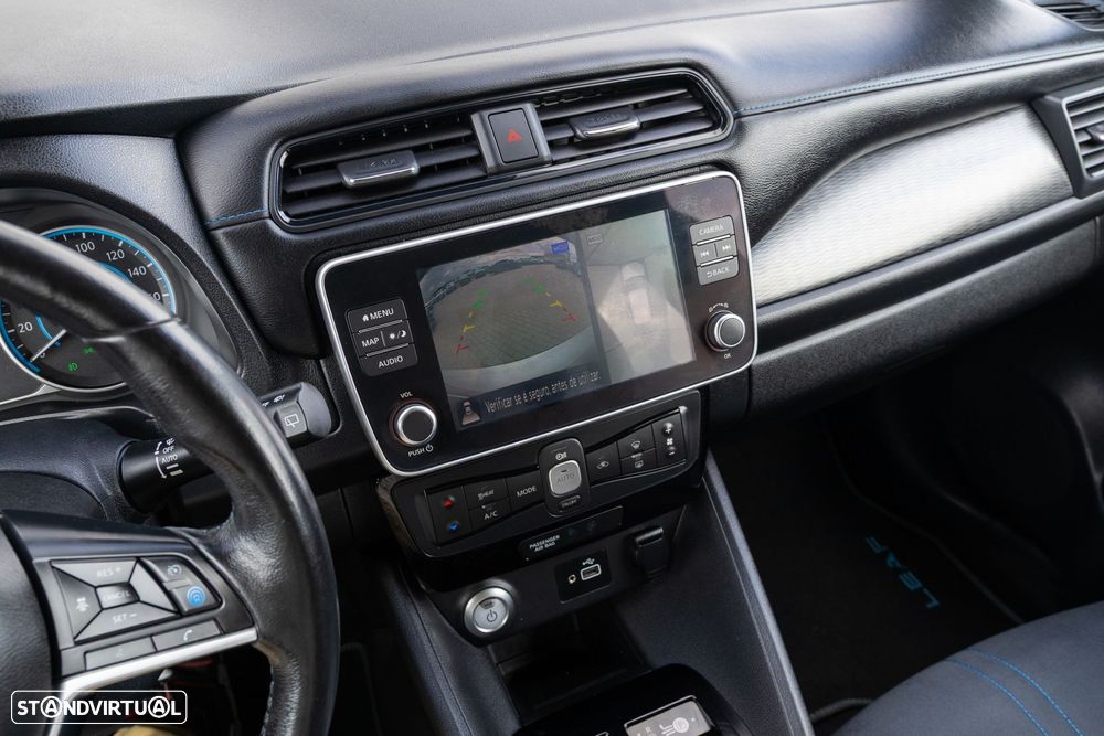 Nissan Leaf N-Connecta - 18