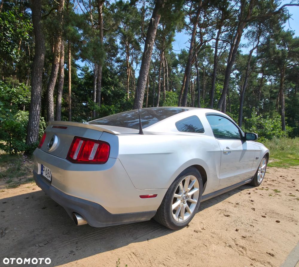Ford Mustang 5.0 V8 GT Premium - 2