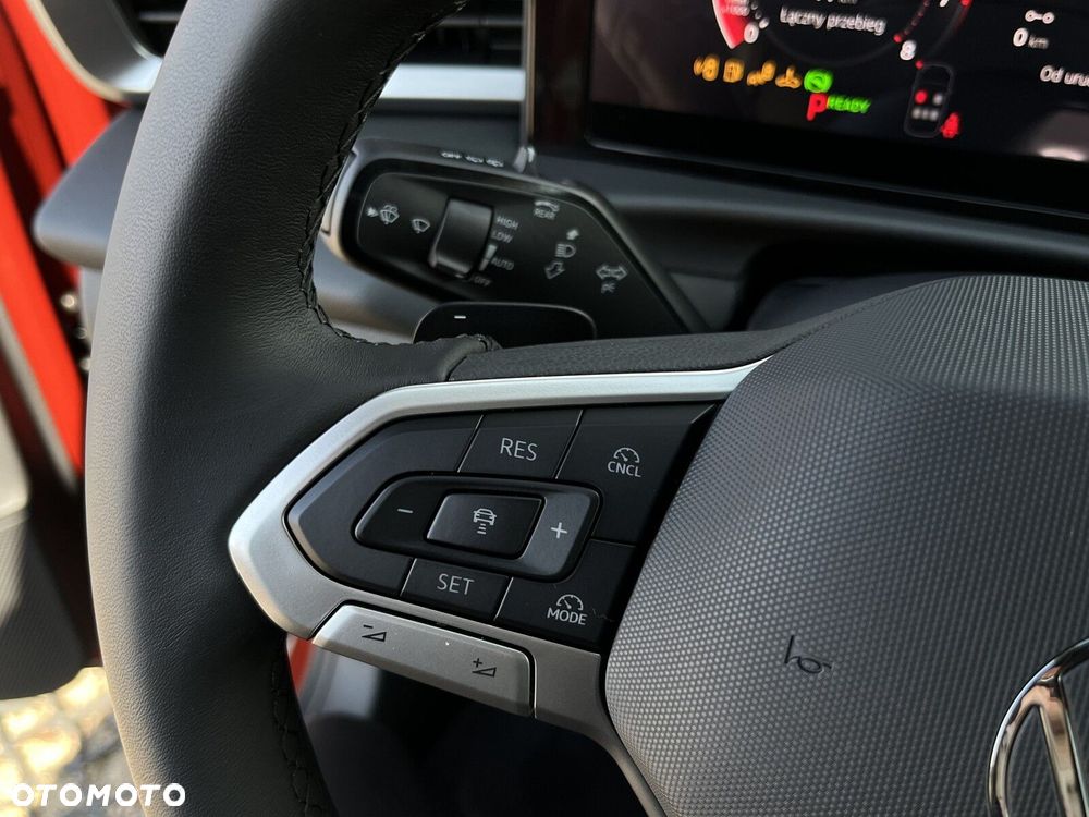 Volkswagen T-Roc - 22