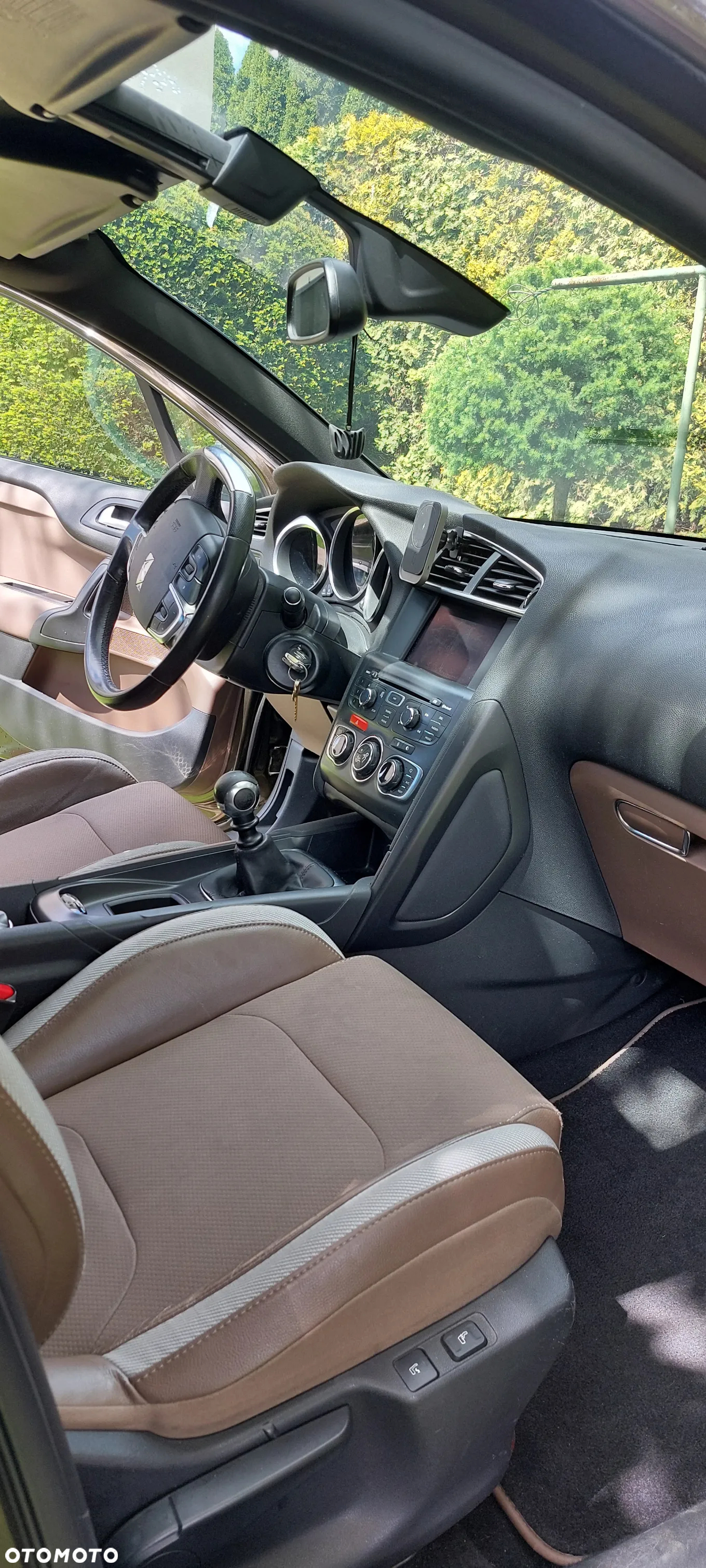 Citroën DS4 1.6 HDi SoChic - 8