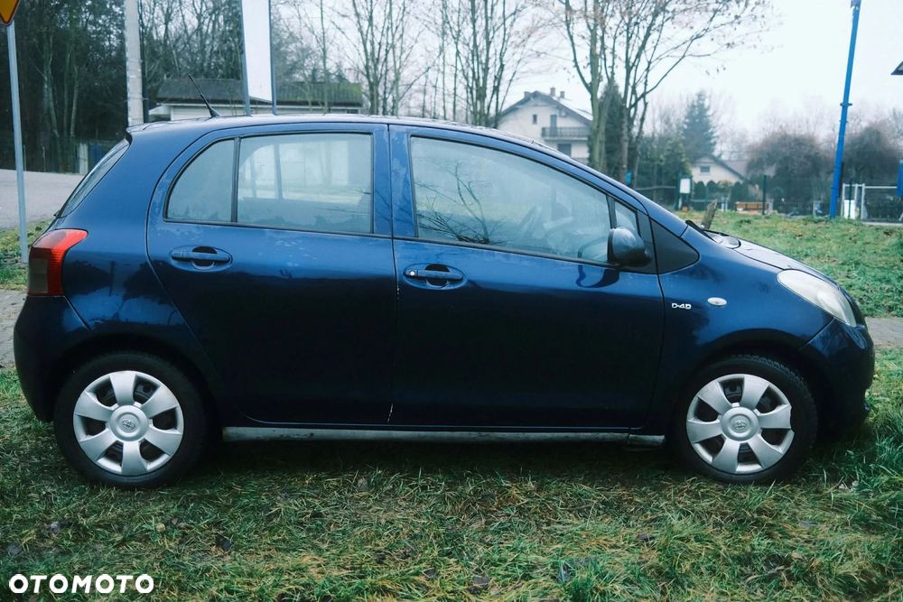 Toyota Yaris - 15