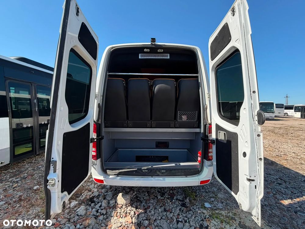 Mercedes-Benz Sprinter 516 - 7