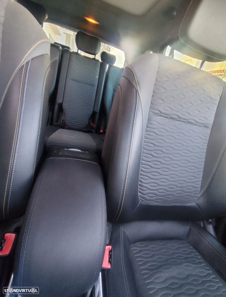 Opel Zafira 1.6 CDTi Executive - 11
