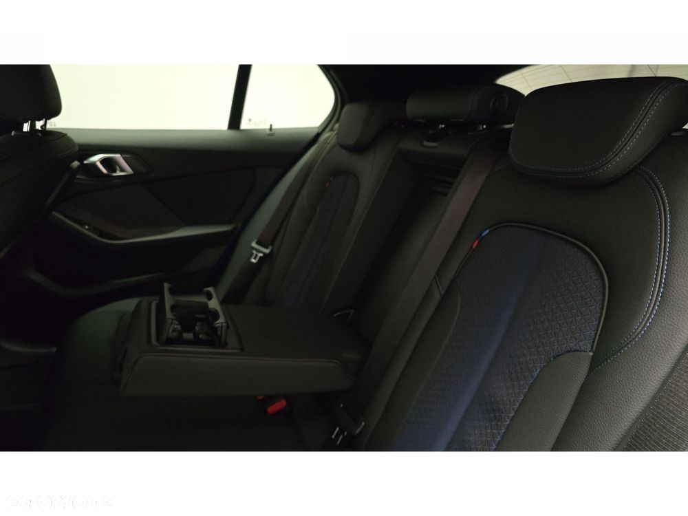 BMW Seria 1 118i M Sport - 23