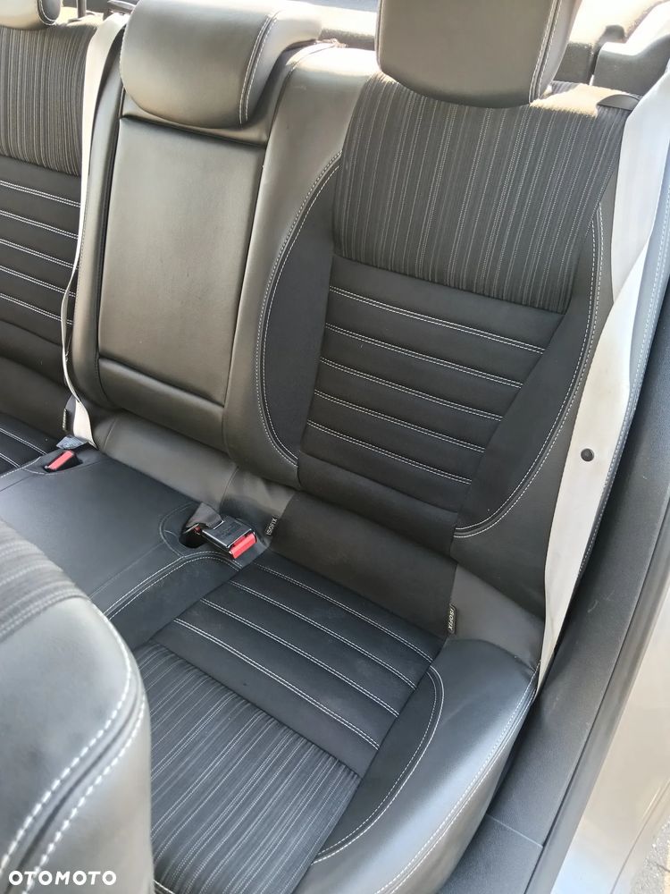 Renault Laguna 2.0 dCi Bose Edition - 13