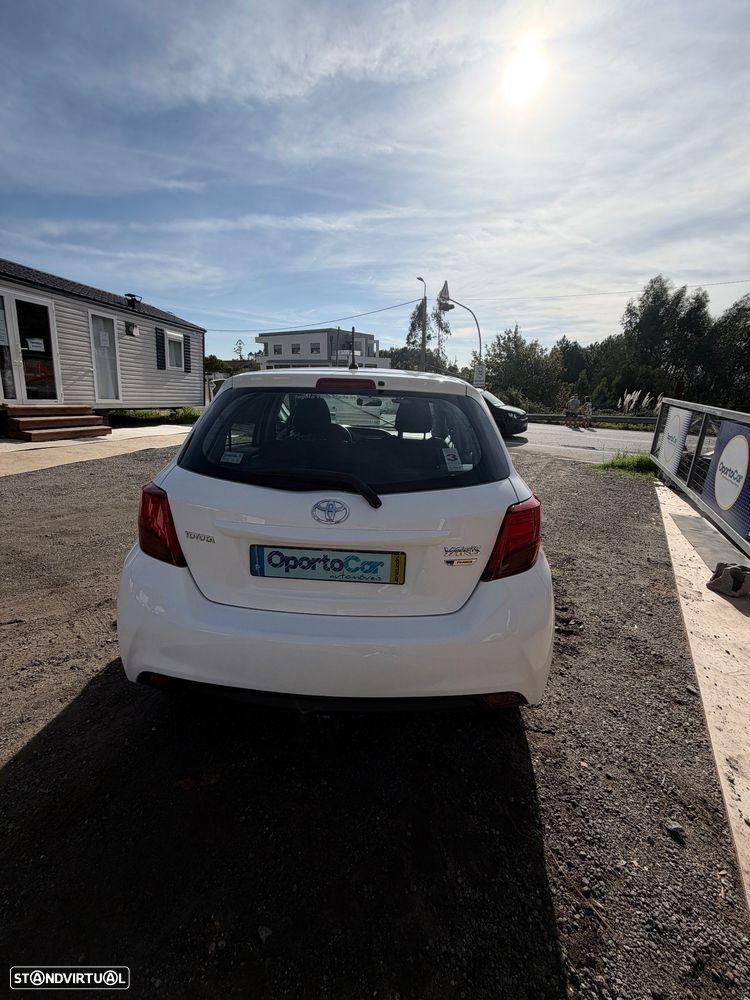 Toyota Yaris 1.4 D-4D Comfort+P.Style - 29