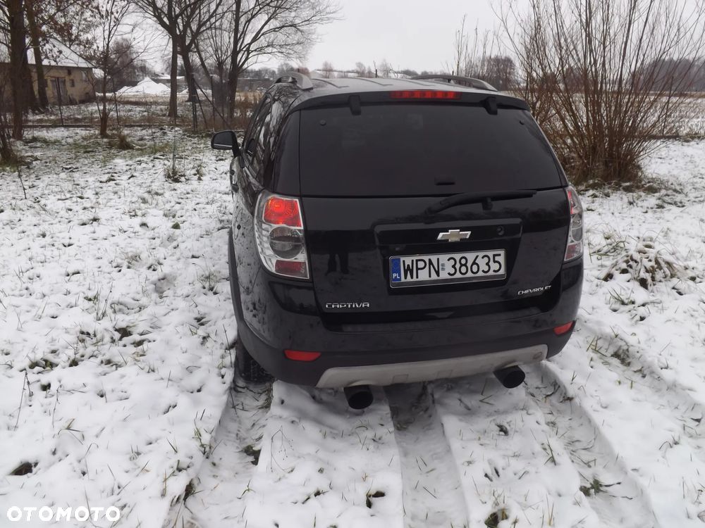 Chevrolet Captiva 2.2 D LT+ - 9