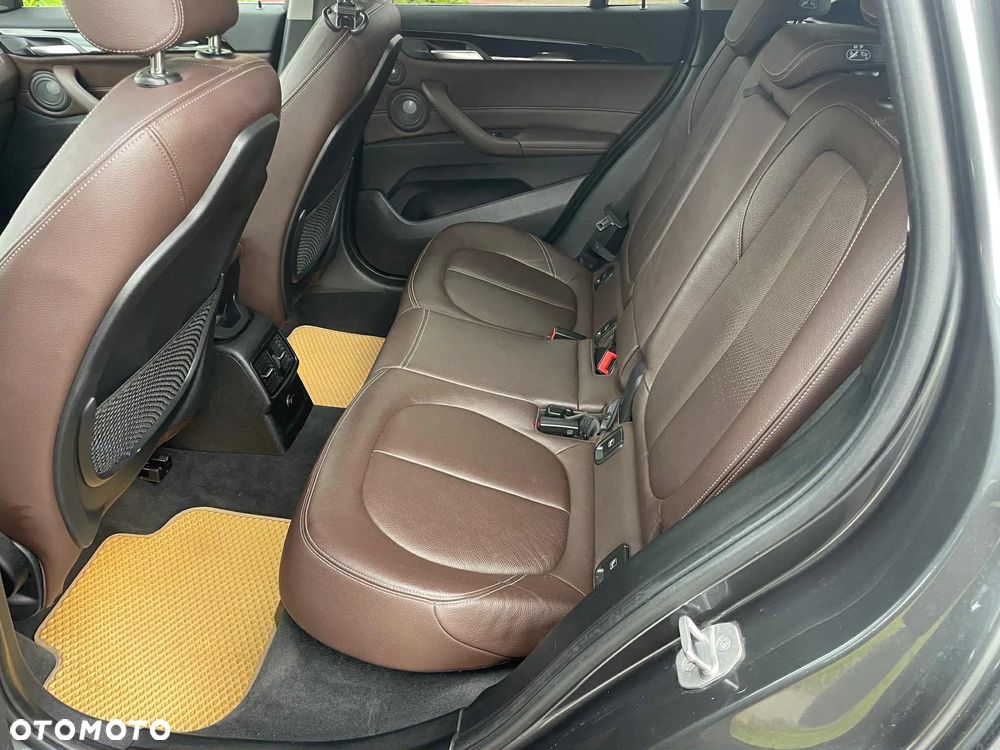 BMW X1 sDrive20d - 15