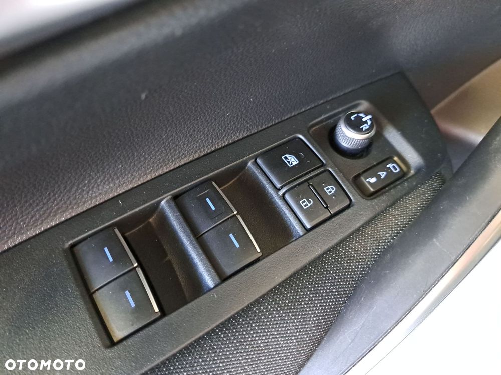 Toyota Corolla 1.8 Hybrid Comfort - 29