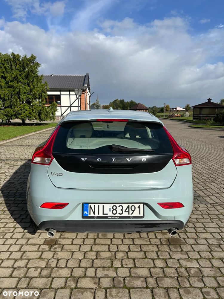 Volvo V40 - 8