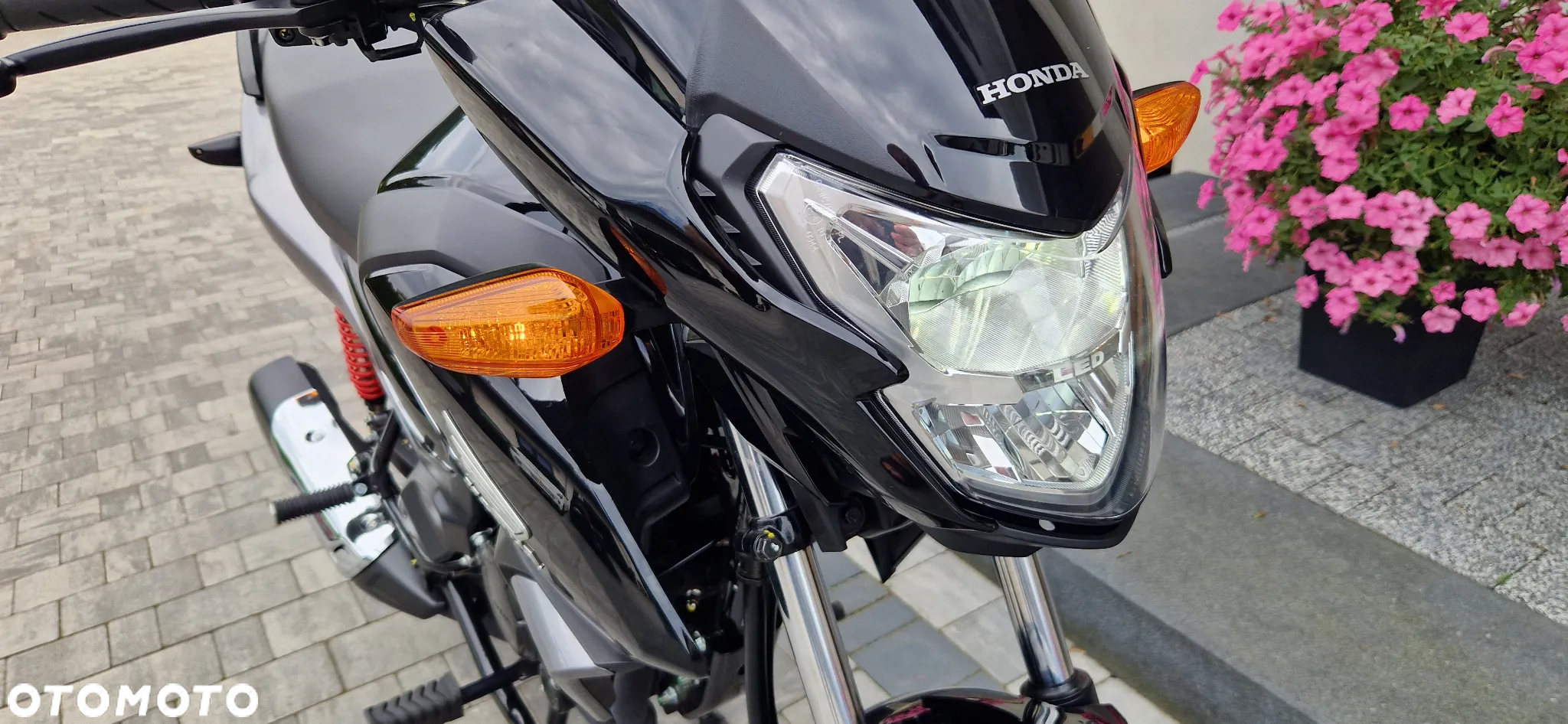 Honda CBF - 12