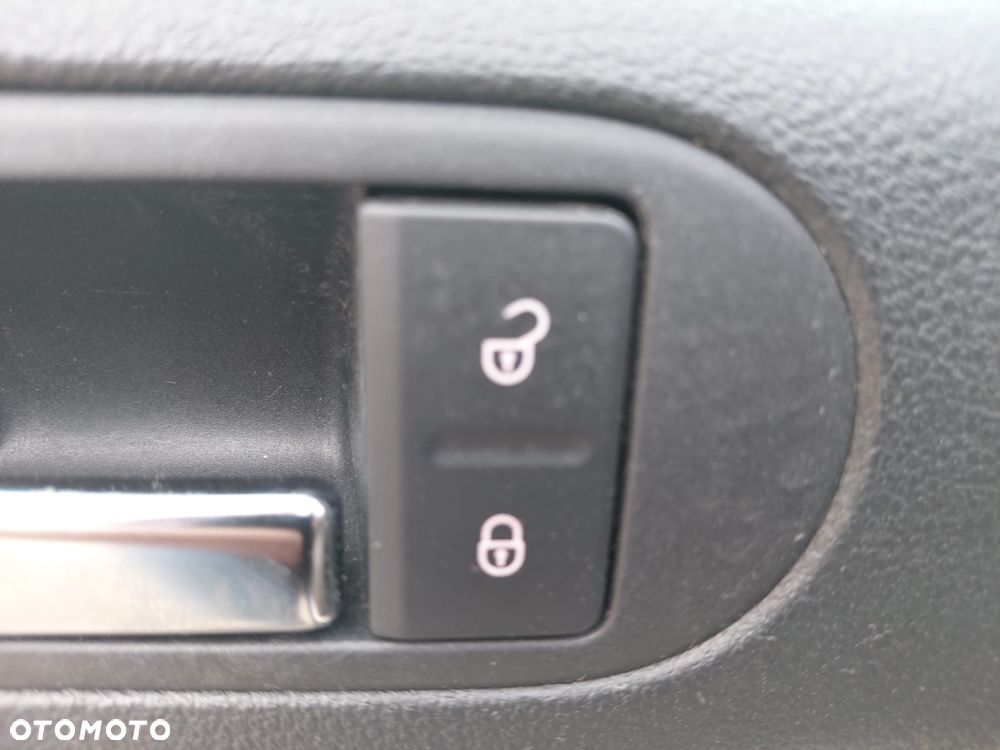 Volkswagen Golf Plus 1.4 TSI Style - 23