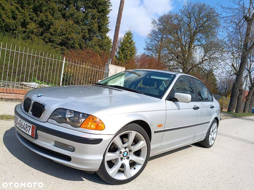 BMW Seria 3 318i - 6