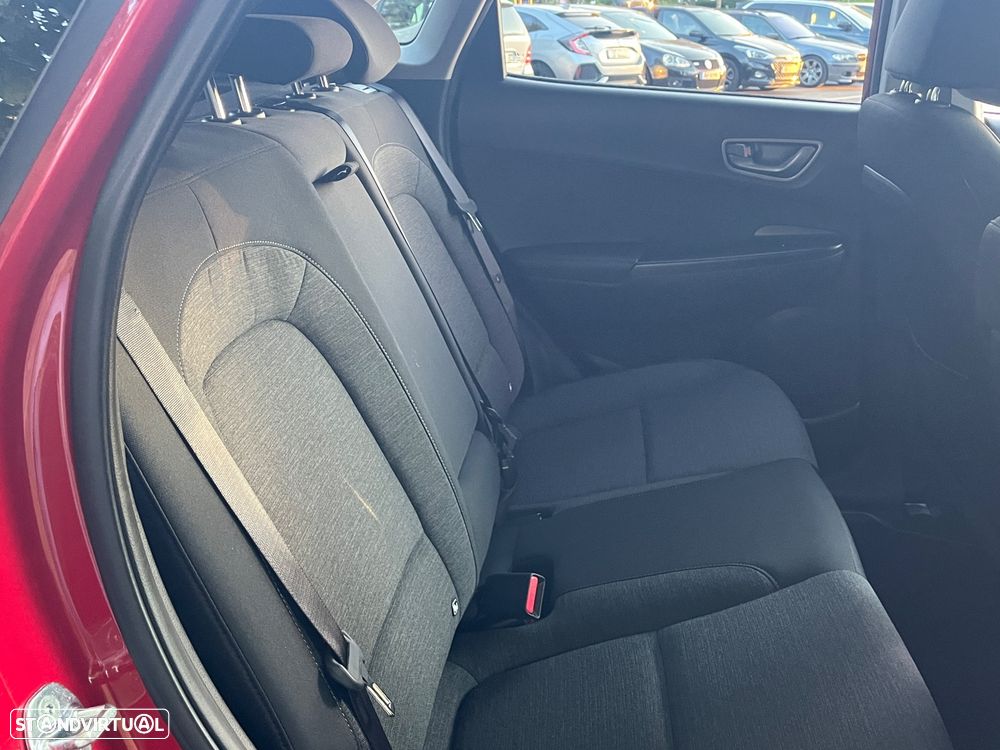 Hyundai Kauai Advantage - 35