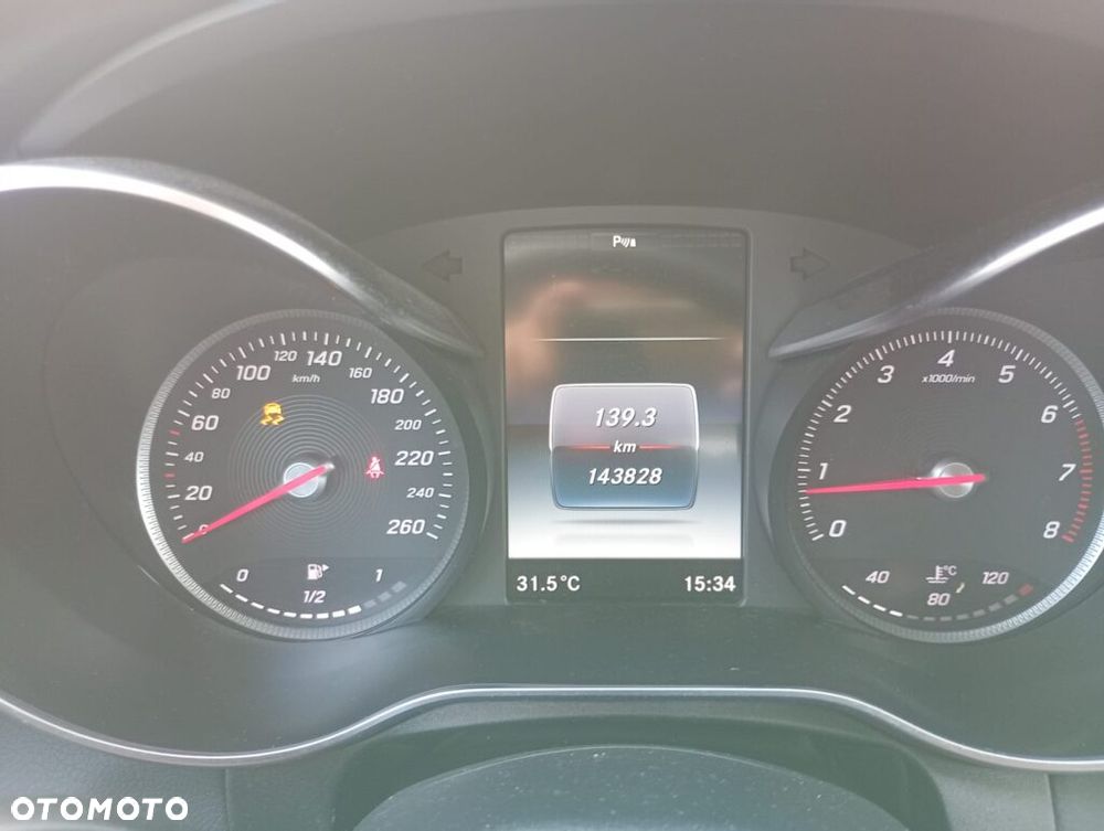 Mercedes-Benz Klasa C 180 (BlueEFFICIENCY) - 7