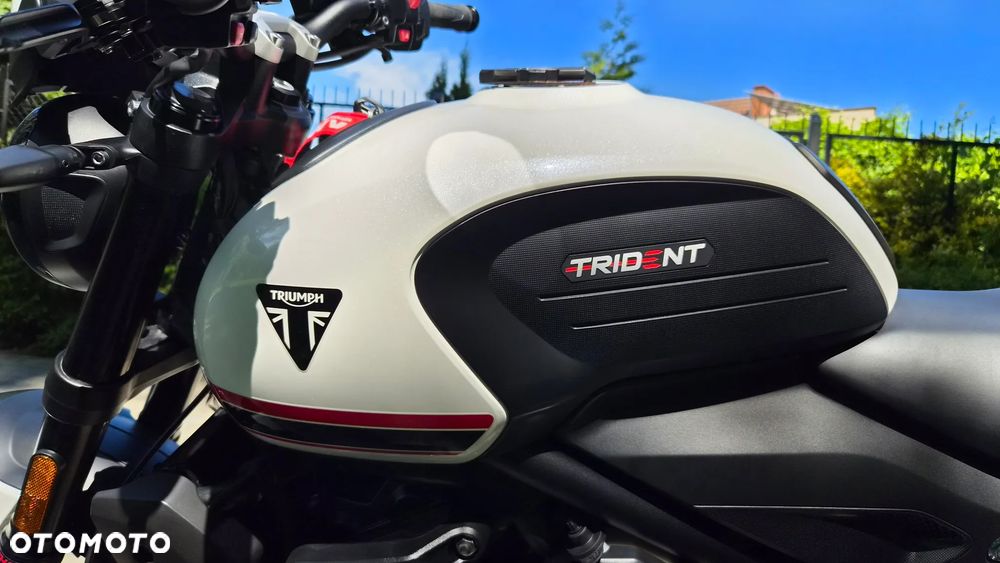 Triumph Trident - 10