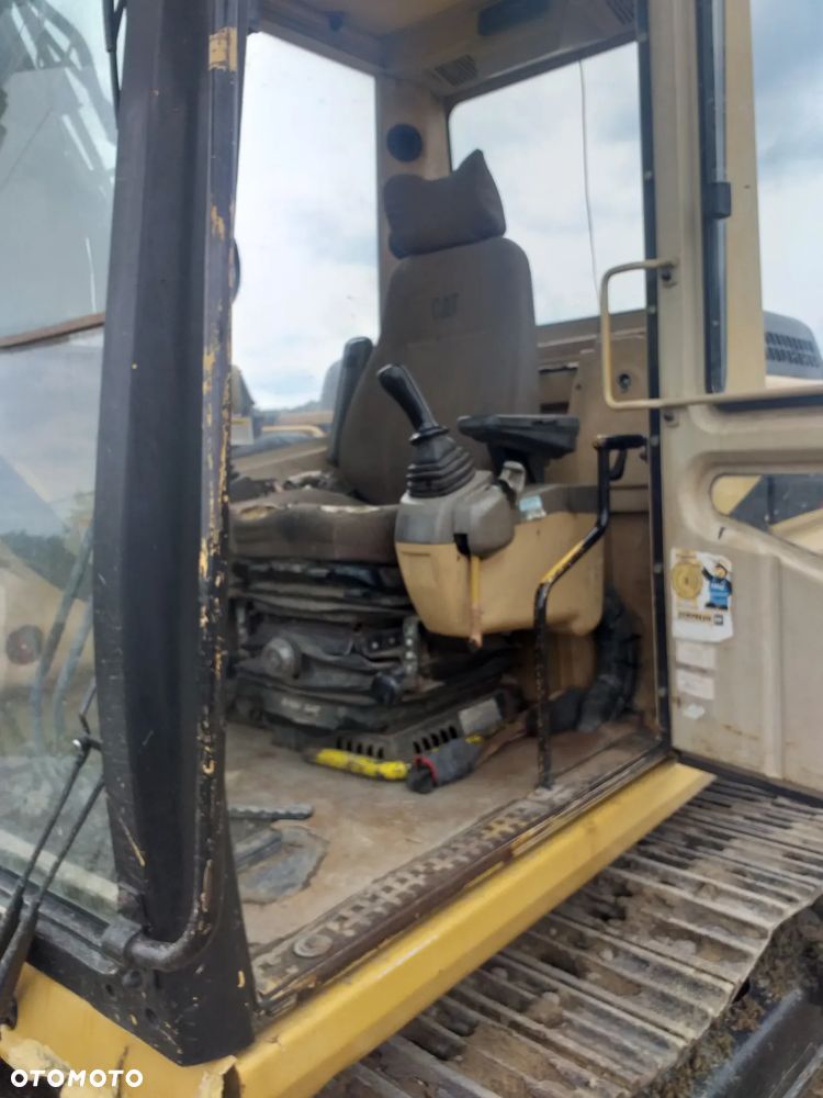 Caterpillar 318BL - 10