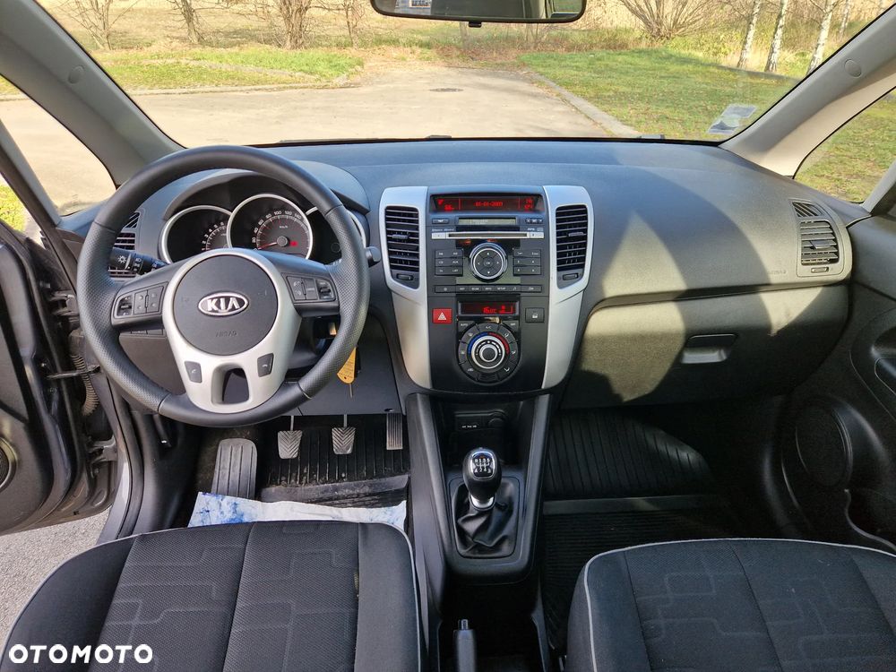 Kia Venga 10-15 - 13
