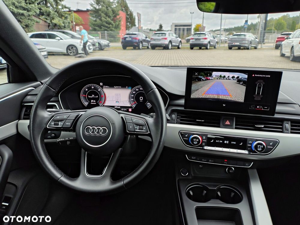 Audi A4 Limousine - 19