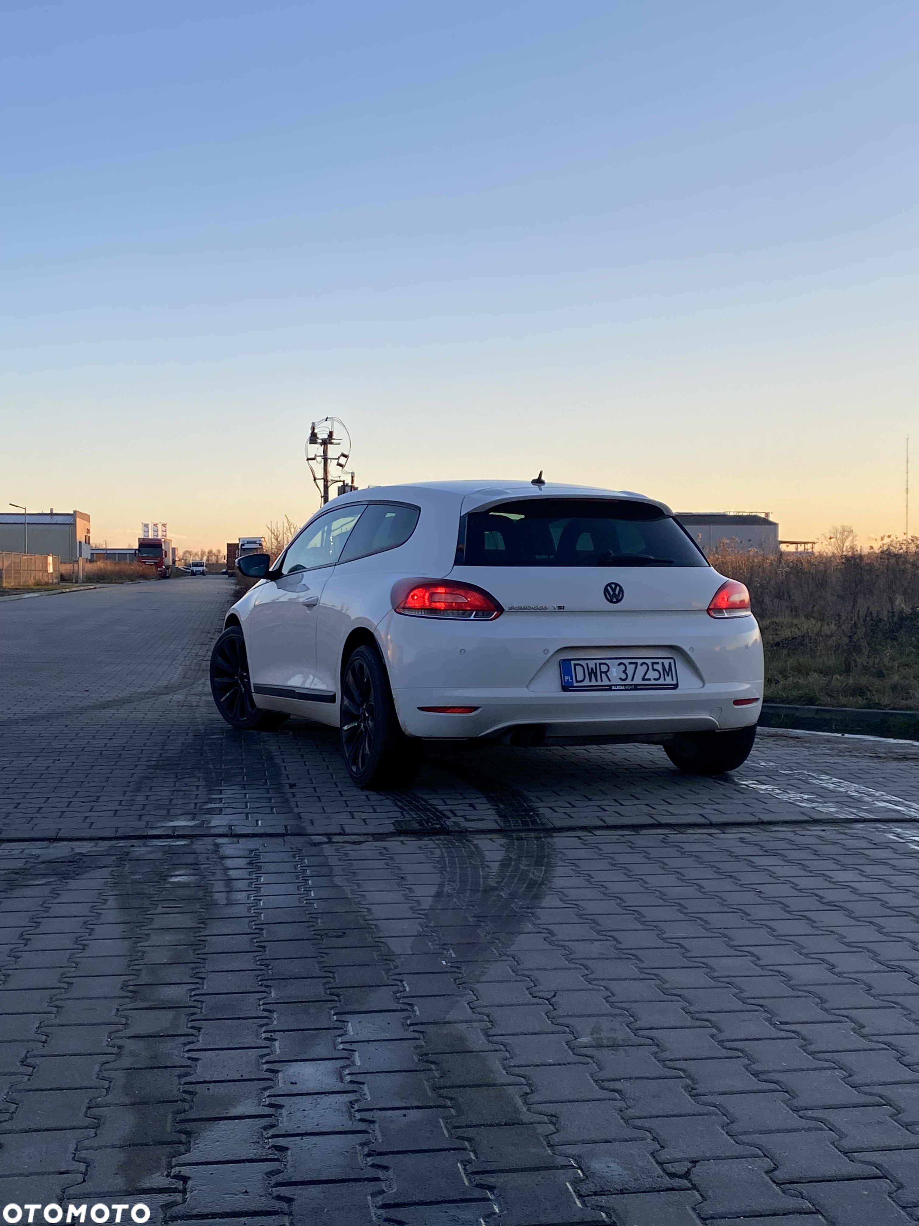 Volkswagen Scirocco 1.4 TSI DSG - 4
