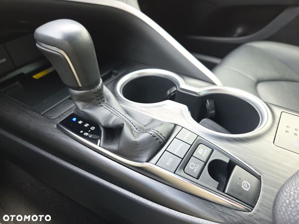 Toyota Camry 2.5 Hybrid Executive CVT - 30