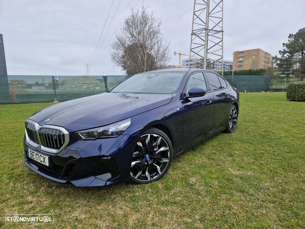 BMW i5 eDrive40