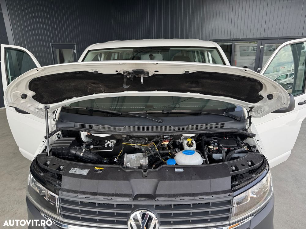 Volkswagen Transporter - 24