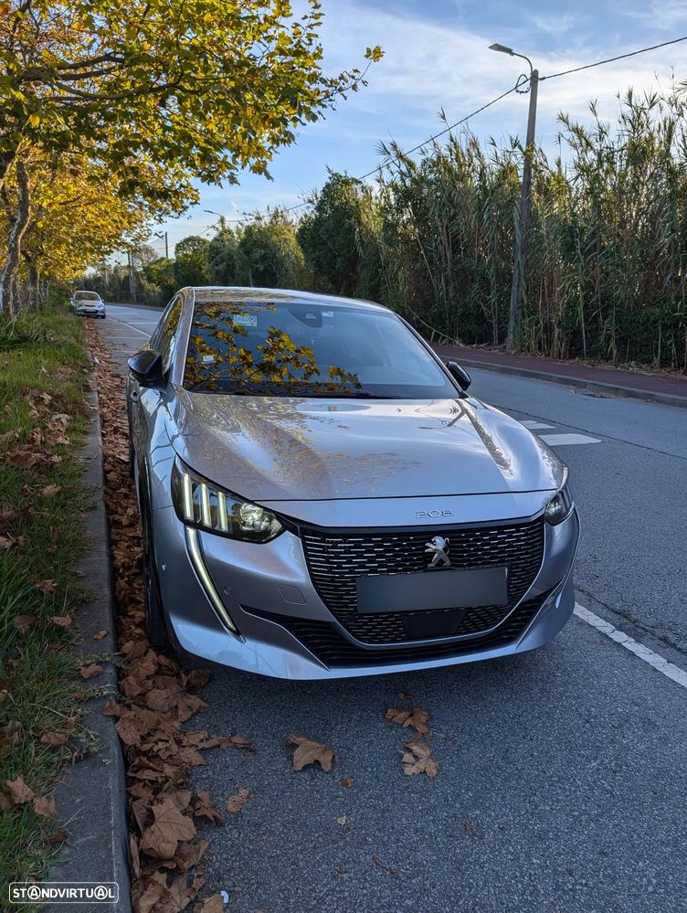 Peugeot 208 1.2 PureTech GT EAT8 - 4