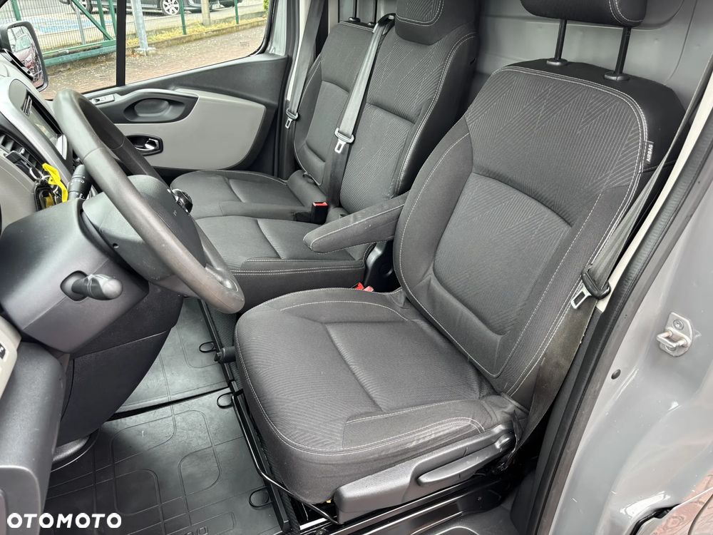 Nissan NV300 - 12