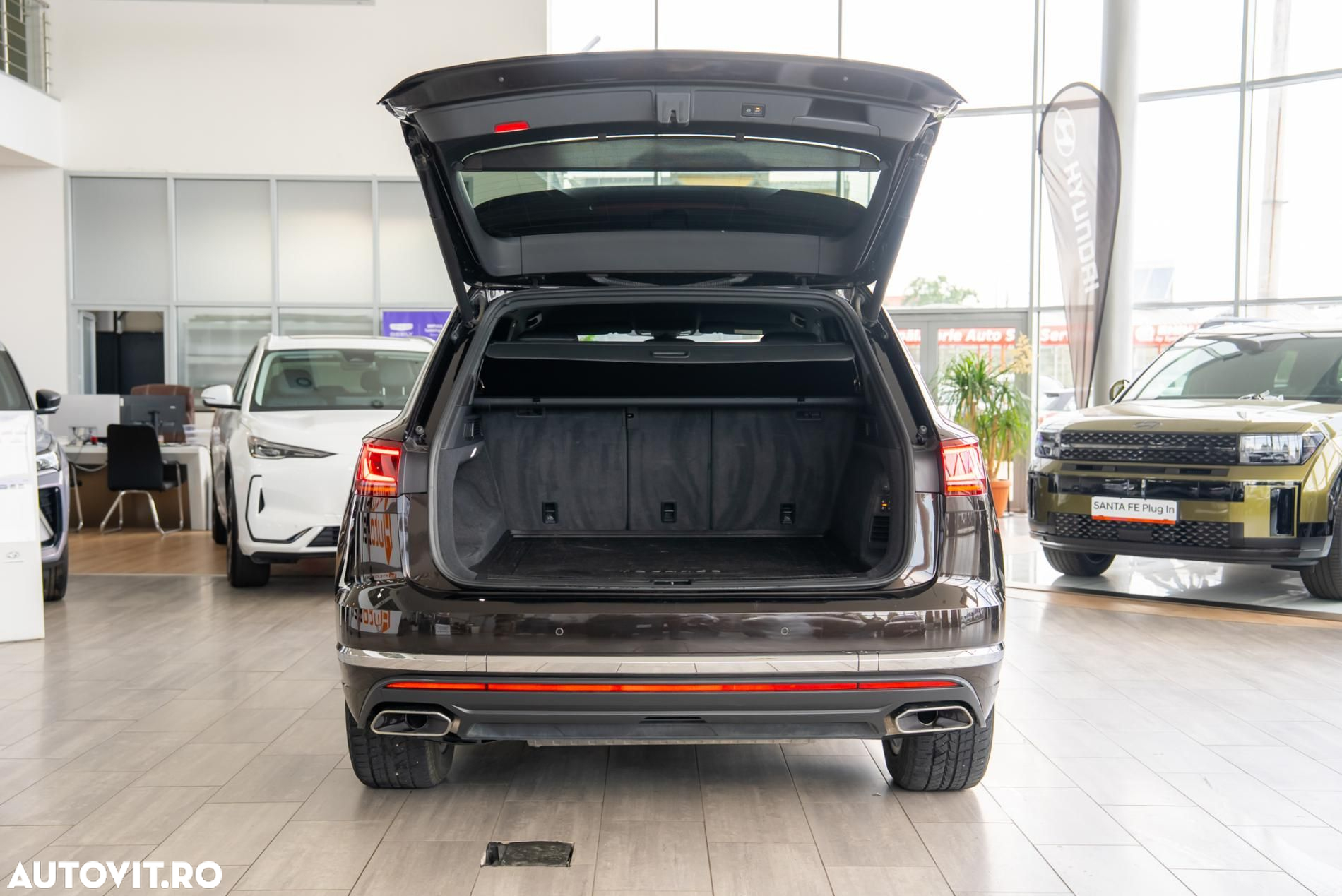 Volkswagen Touareg 3.0 V6 TDI 4Motion DPF Automatik Elegance - 23