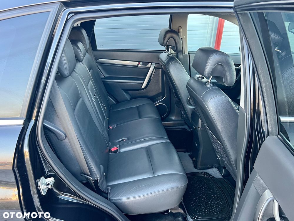 Chevrolet Captiva 2.0 4WD 7 Sitzer Automatik LT - 11