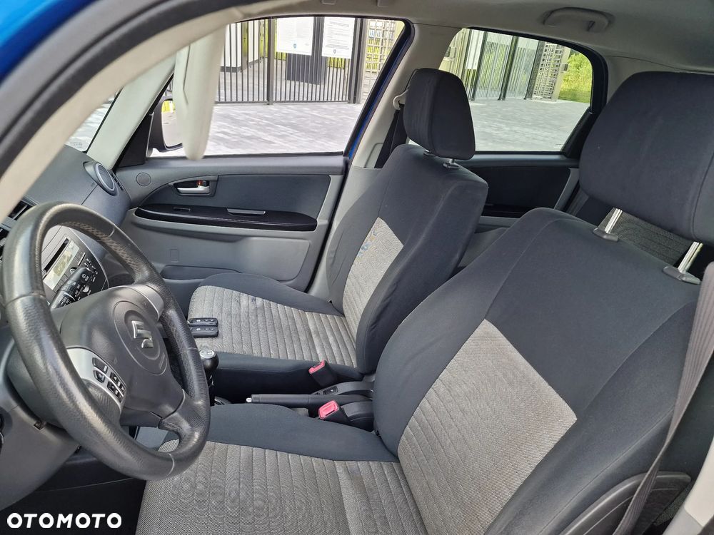 Suzuki SX4 - 31