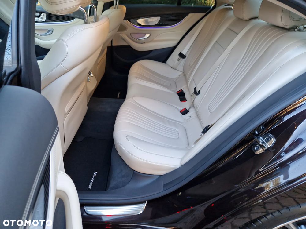 Mercedes-Benz CLS - 8