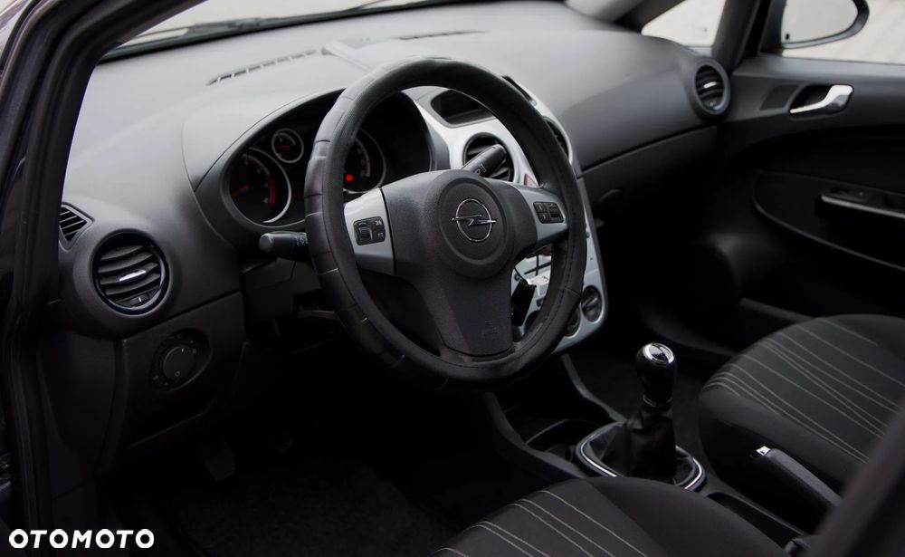 Opel Corsa - 3