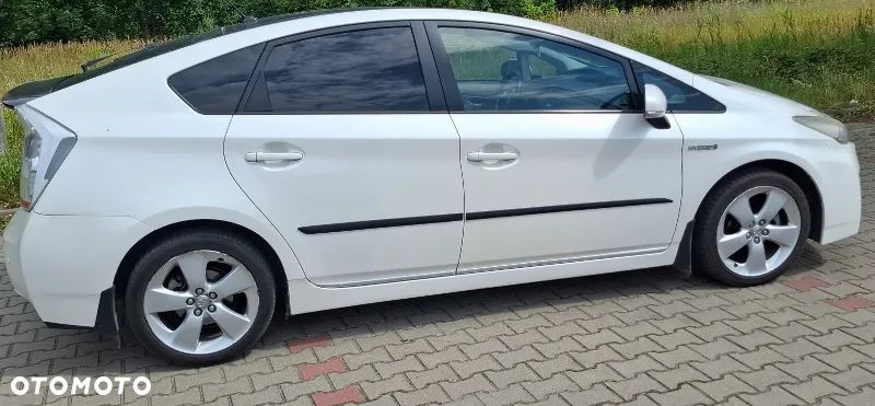 Toyota Prius - 33