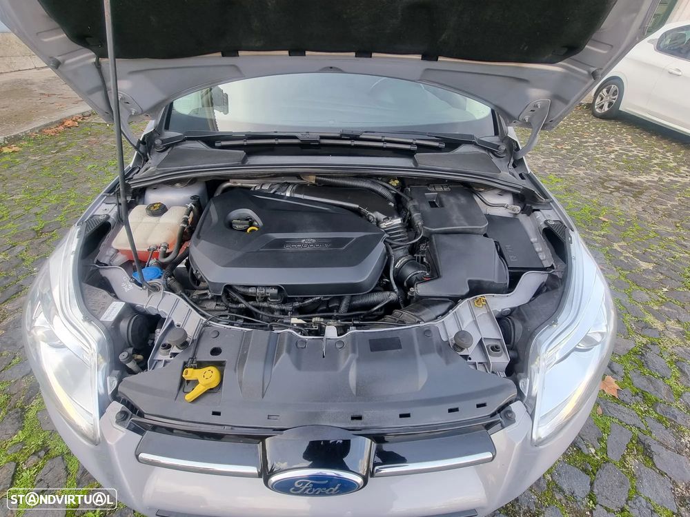 Ford Focus 1.6 EcoBoost S&S Titanium - 8
