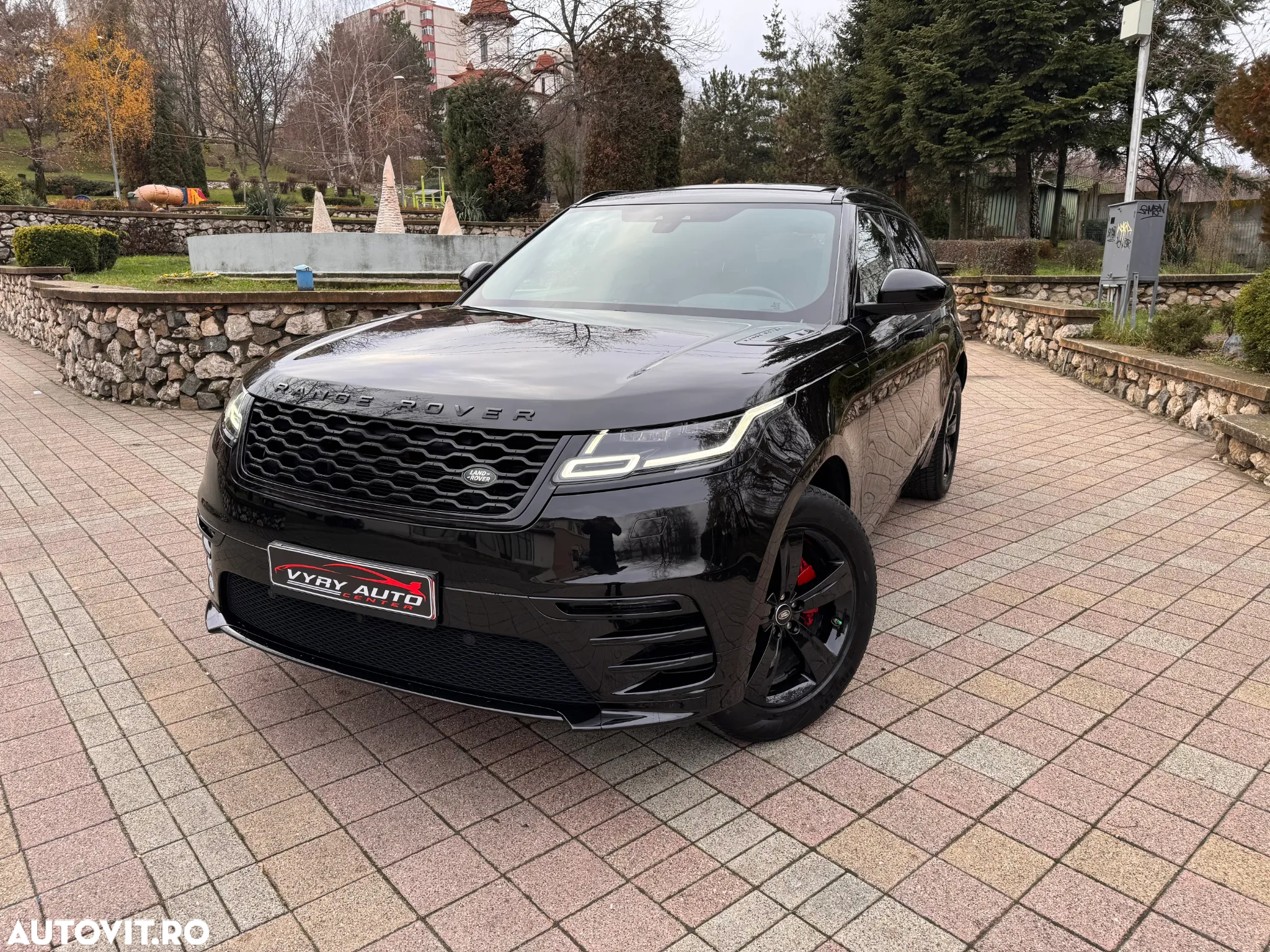 Land Rover Range Rover Velar 2.0 R-Dynamic HSE - 2