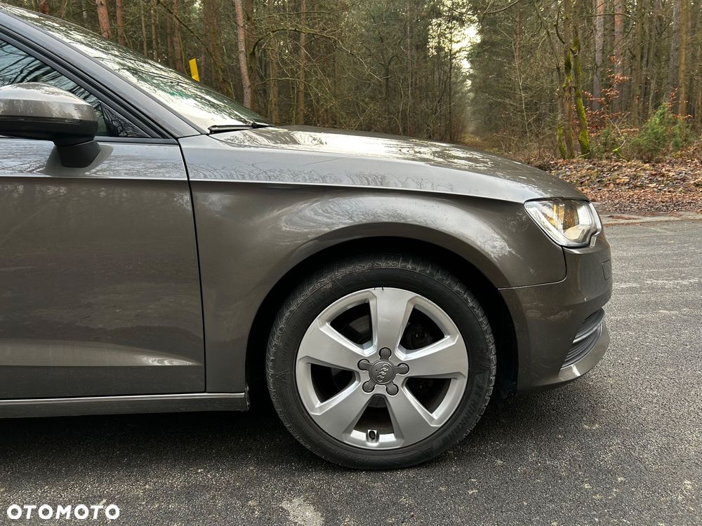Audi A3 Sportback 1.6 TDI S tronic - 6