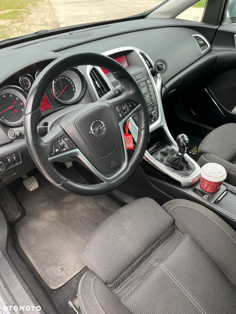 Opel Astra 1.4 T Cosmo S&S - 10