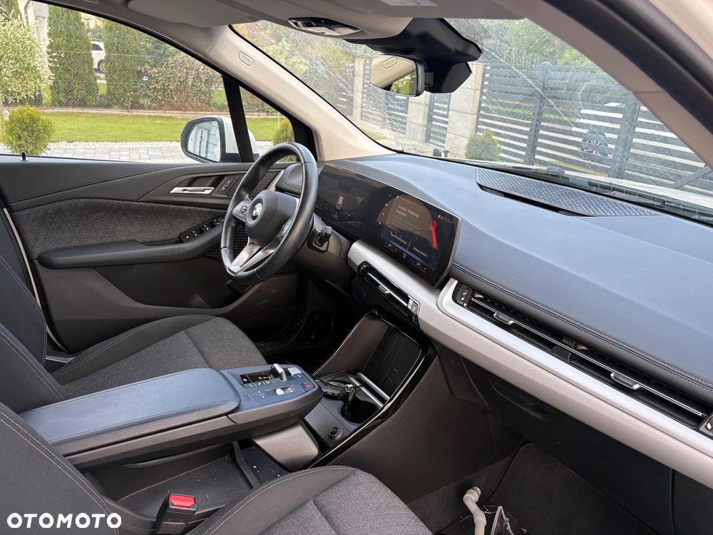 BMW Seria 2 218i - 9