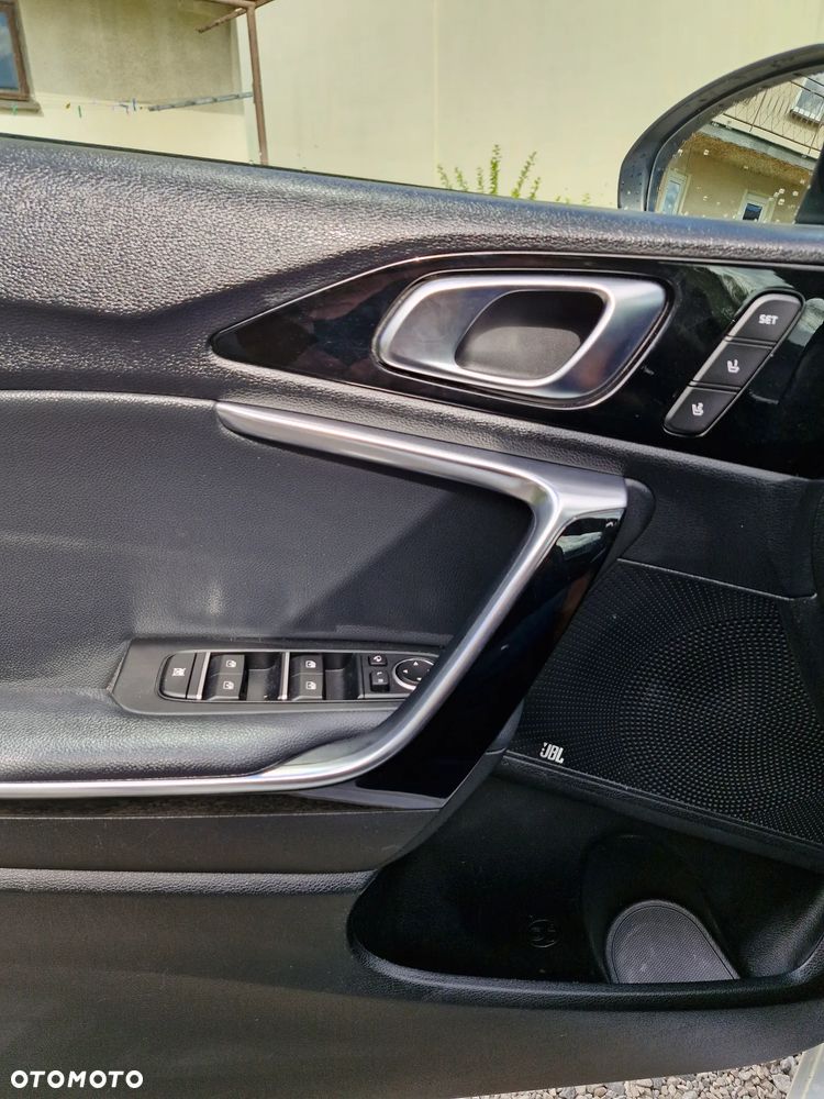 Kia Ceed 1.4 T-GDI OPF Spirit - 27