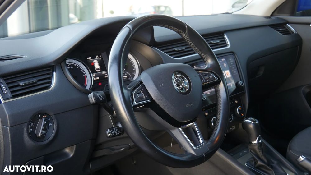 Skoda Octavia - 2