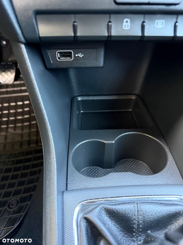 Skoda RAPID 1.0 TSI Ambition - 20