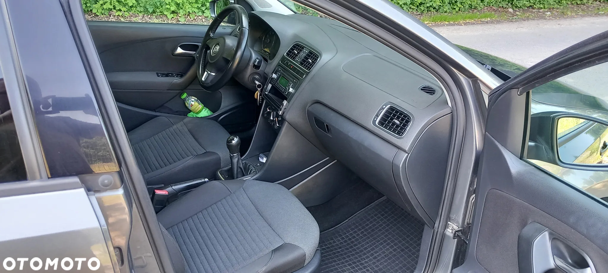 Volkswagen Polo 1.4 16V Comfortline - 12