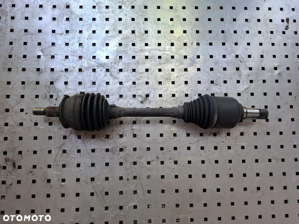 PÓŁOŚ LEWA KRÓTKA MERCEDES W169 2,0 CDI OM 640 - 1