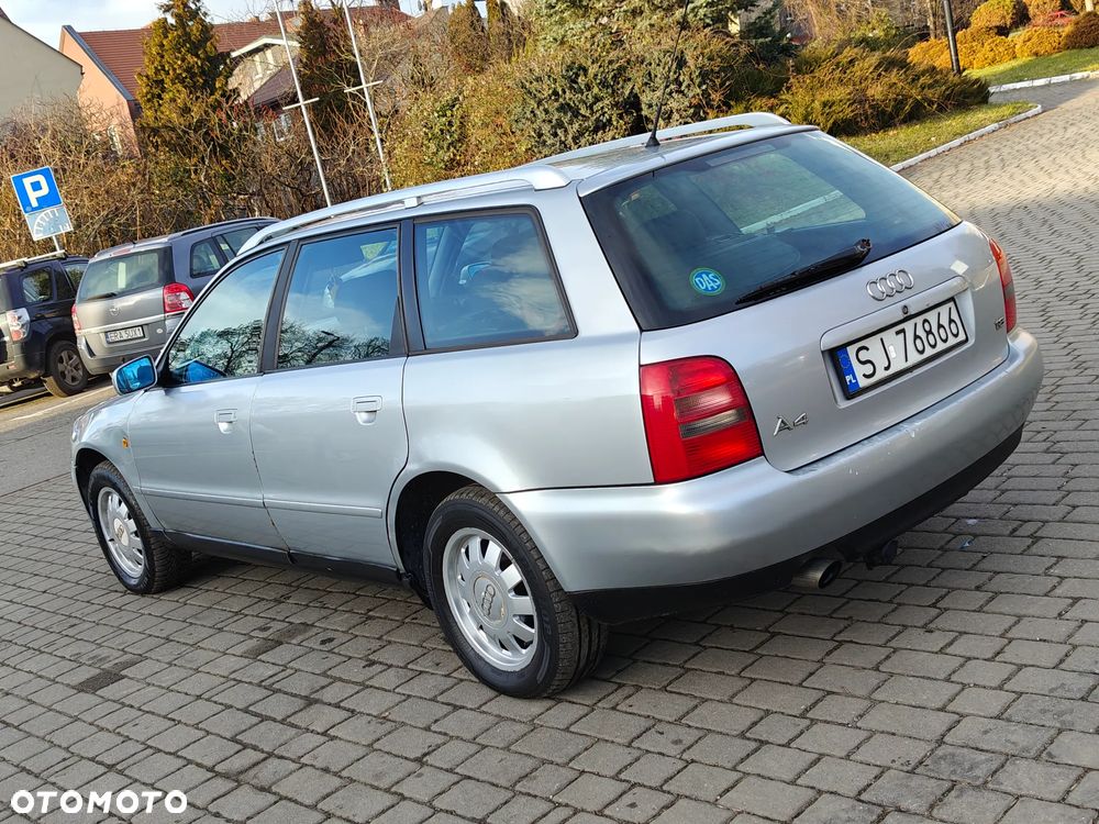 Audi A4 Avant 1.8 - 32
