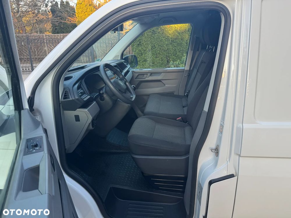 Volkswagen Transporter - 10
